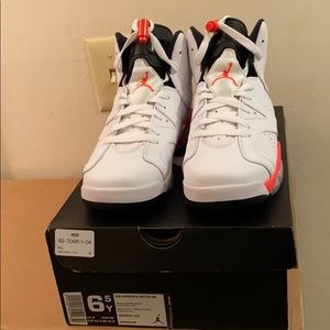 Jordan 6 White/Infrared sz 6.5Y